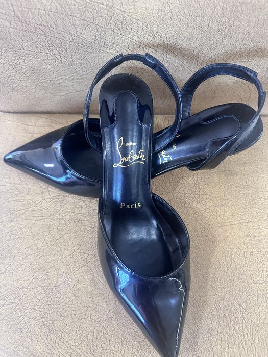 Обувки Louboutin 39 номер