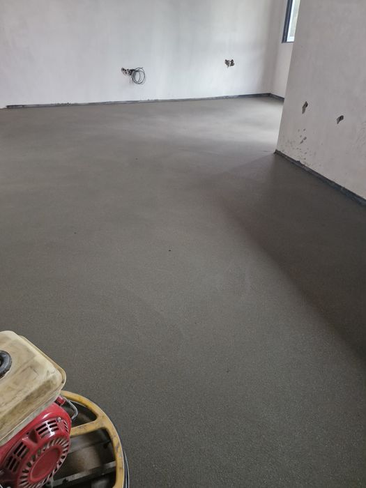 Машинна замазка подова