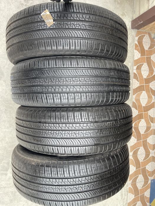 255/60R20 Pirelli Scorpion All Season