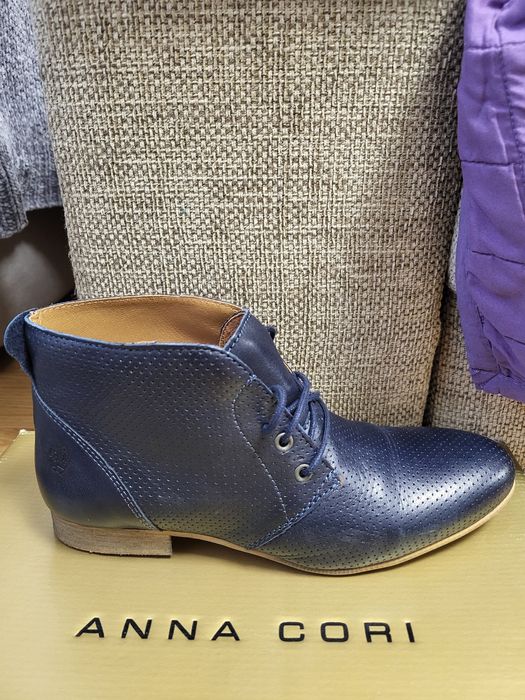 Botine, Ghete Ana Cori, Mussete