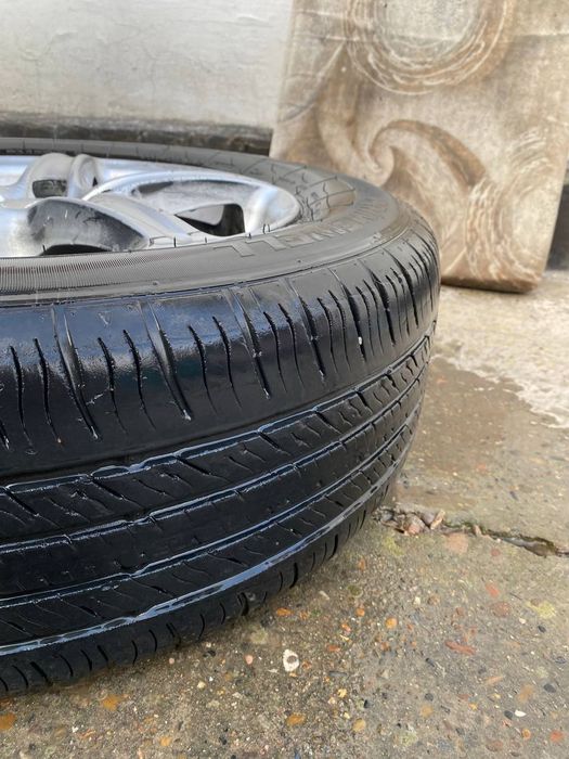 Продам комплект дисков с летними шинами