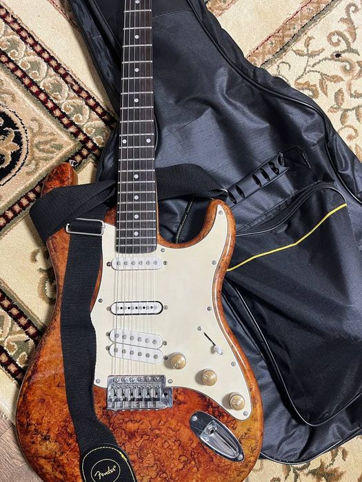 Ashtone electric gitara