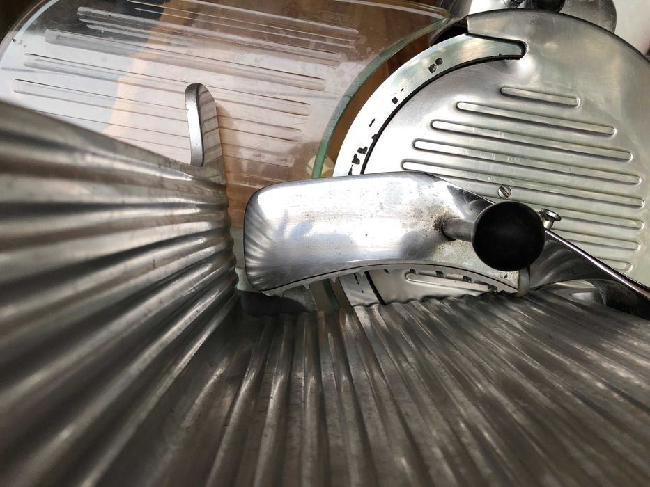 Професионална резачка за месо/колбаси Graef