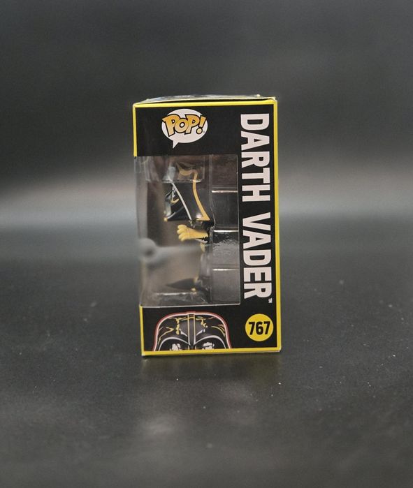 Funko Pop Darth Vader 767(Glowing In Dark) star wars