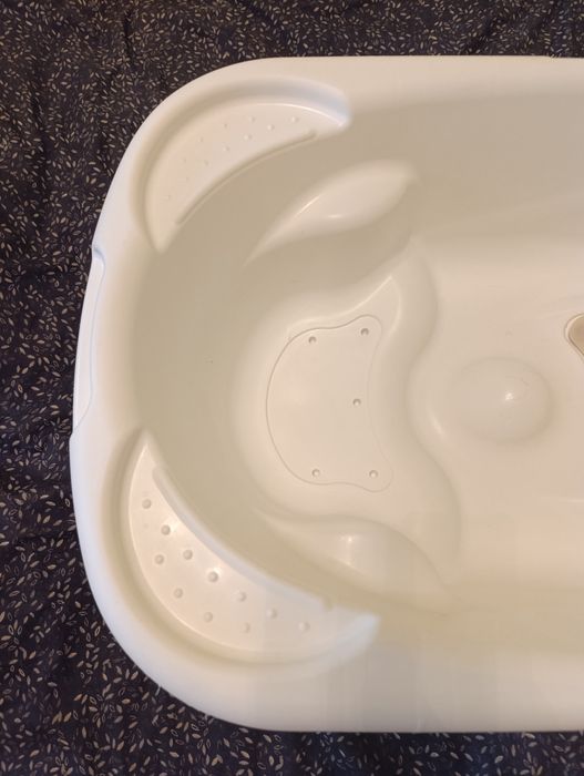 Бебешка вана със стойка