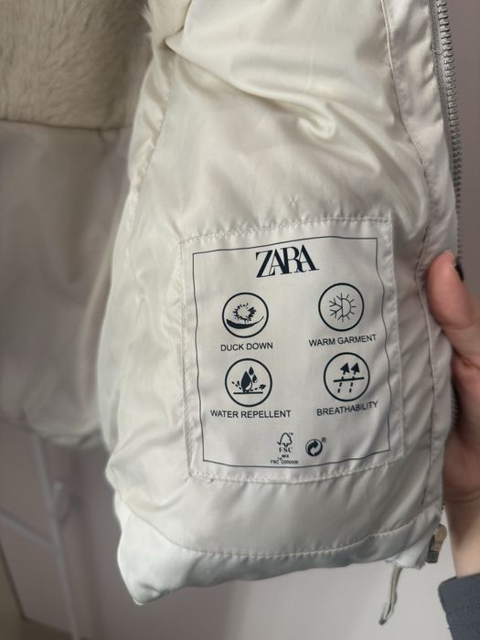 Зимно яке ZARA с естествен пух и махаща се качулка