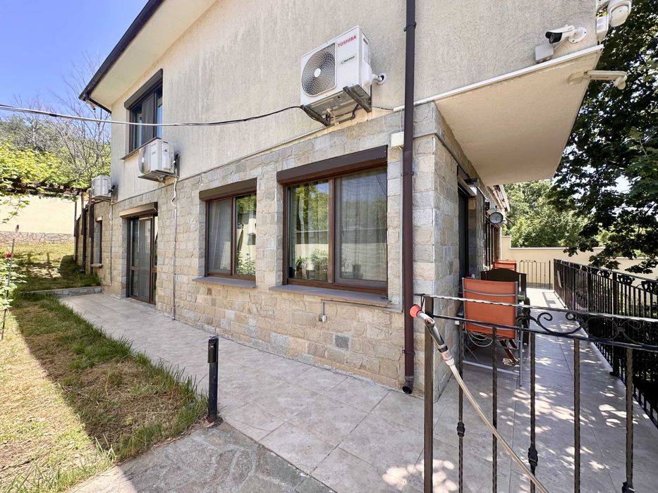 Продава се Къща в с. Кошарица, Област Бургас - 239 кв.м за 2406 €/кв.м - Снимка #22