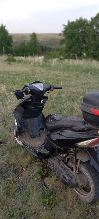 Продам скутр 80 куб