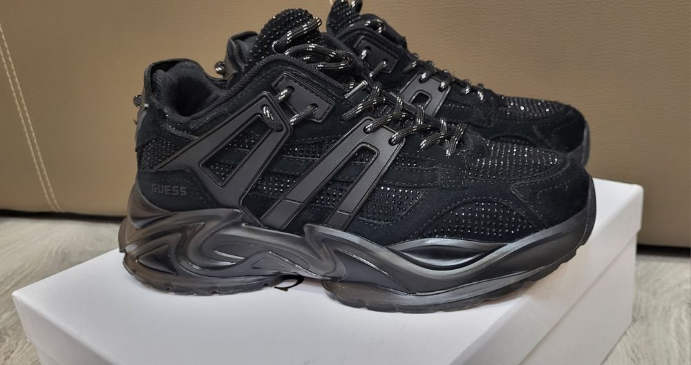 Дамски оригинални сникърси Guess