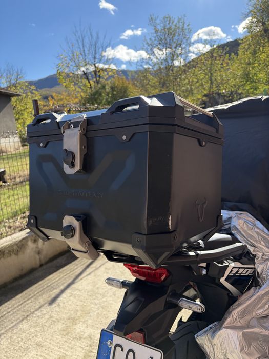 Продавам лека мото кутия Titanium SV Moto-tach Adventures + плоча за Honda TRAX ADV TOP CASE SYSTEM