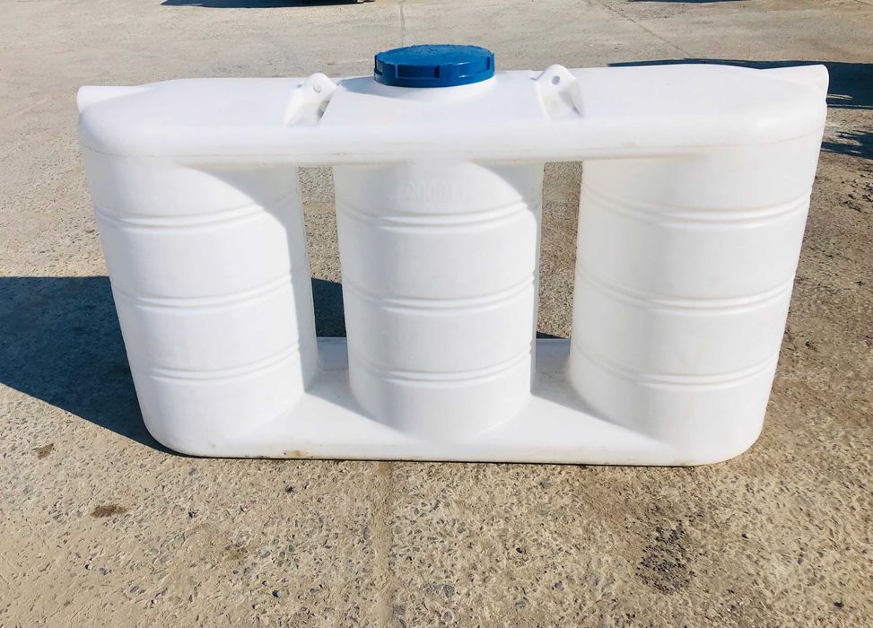 Бургас - Вертикален резервоар троен бял 2000л –  1194лв с ДДС