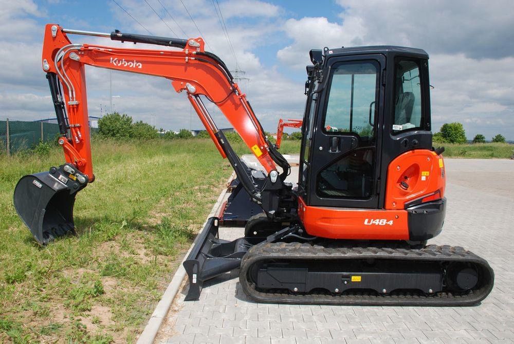 Услуги МИНИ ЭКСКАВАТОР в Актобе.