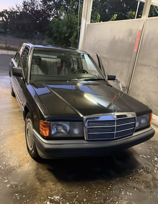 MERCEDES-BENZ 190 0 — imagine 3