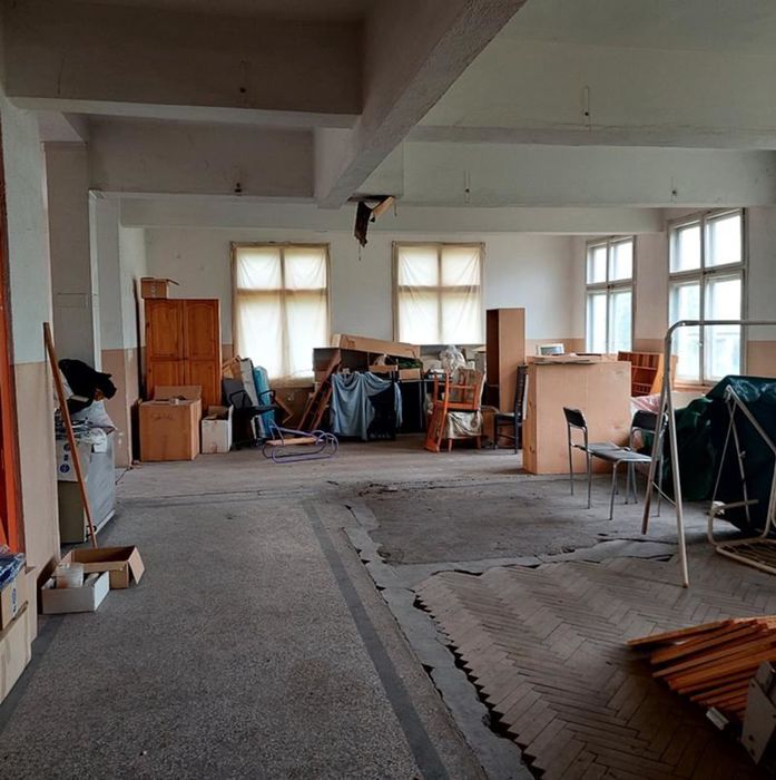 Продава се Къща в Благоевград, Струмско - 750 кв.м за 427 €/кв.м - Снимка #11