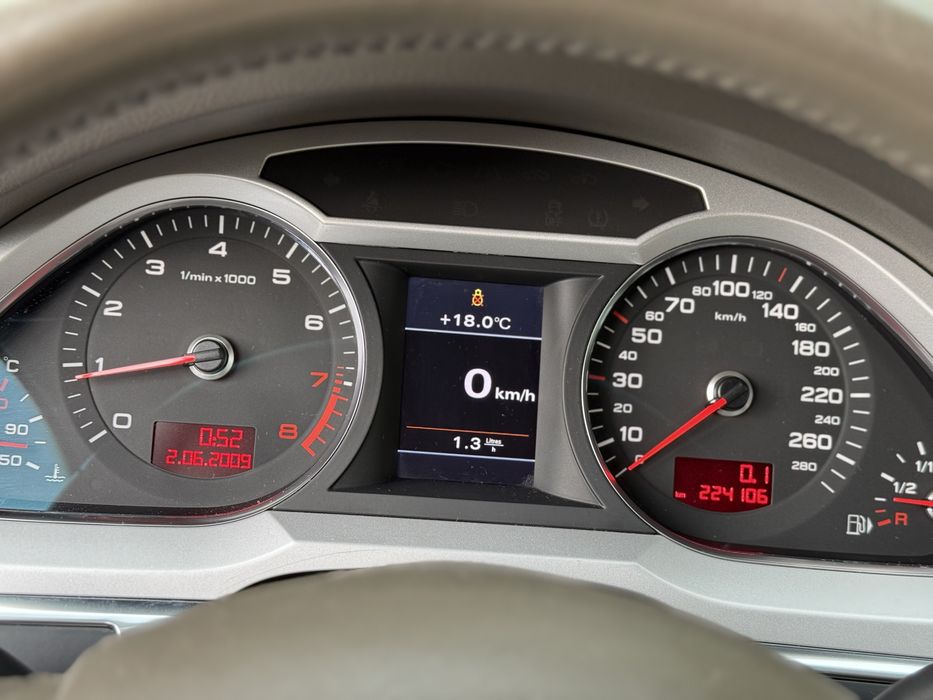 Vând/schimb Audi A6 C6 2.0 2010 Benzină