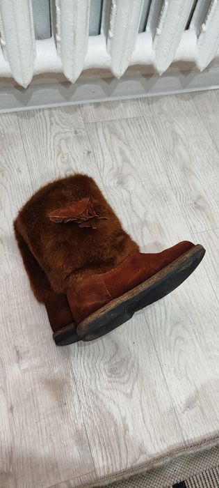 Продам унты женские