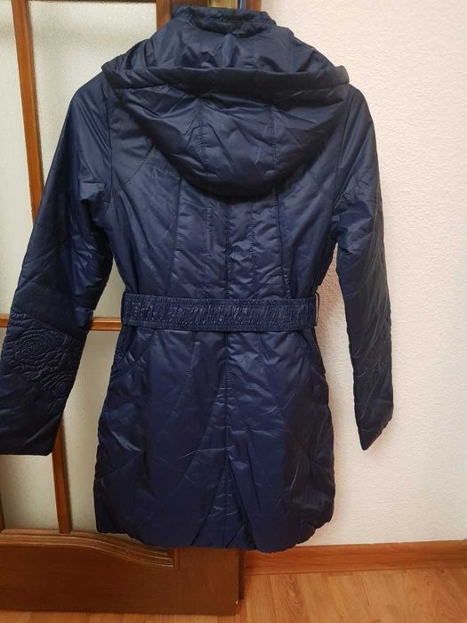 Продам  новое пальто на девочку Турция