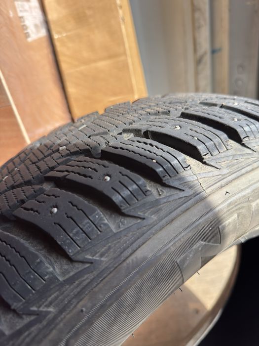 Продам шины 215/65 R16