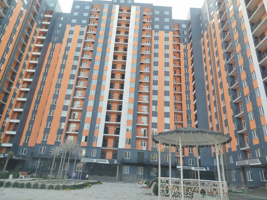 Новостройка 2 хонали  уй сотилади