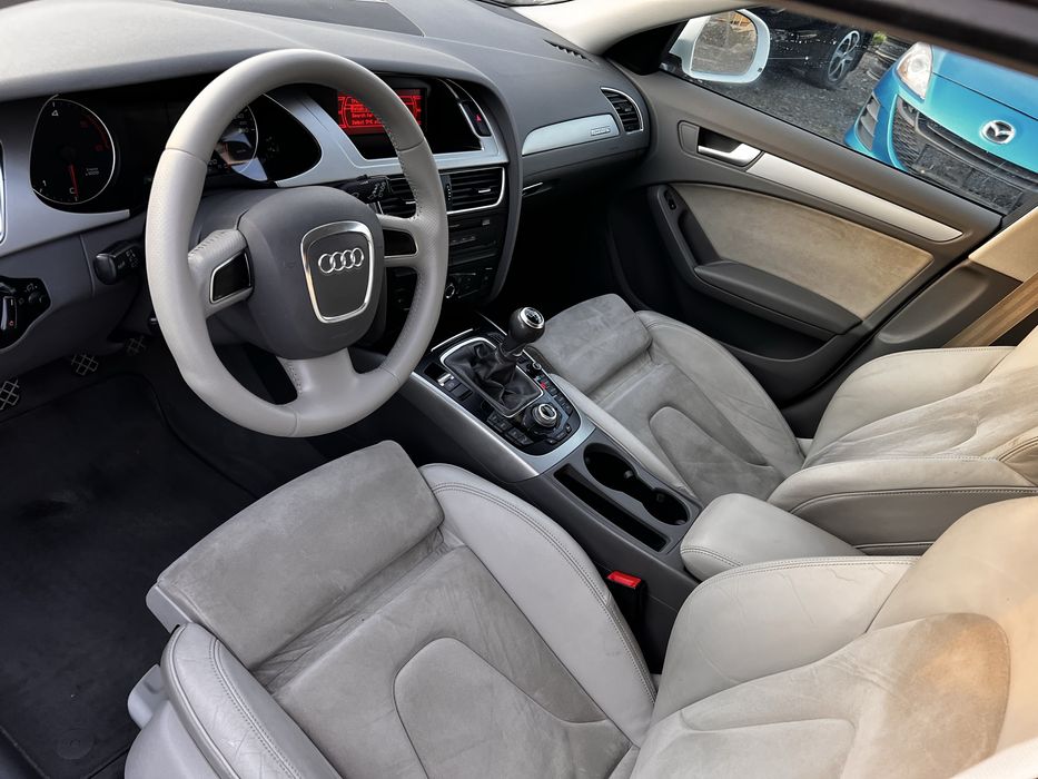 Audi A4 B8 S-line Quattro 2.0 TDI/Navi/Alcantara/Euro5/