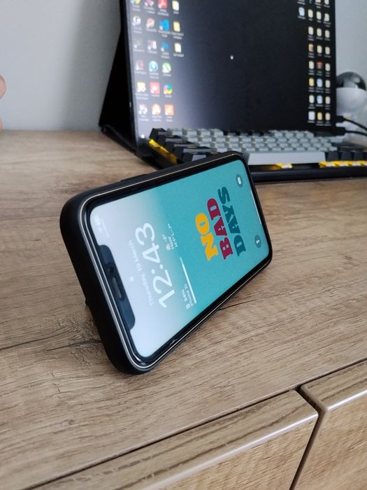 iPhone XR 256Gb АКБ 87%