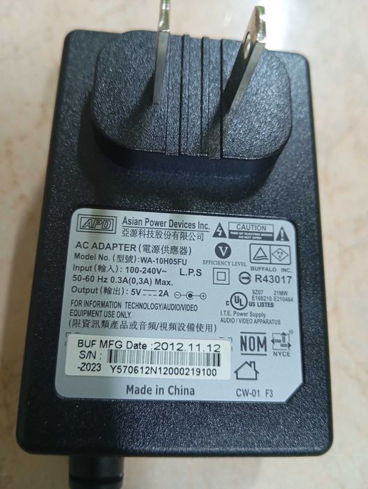 Продам роутер  Buffalo WHR-300HP.