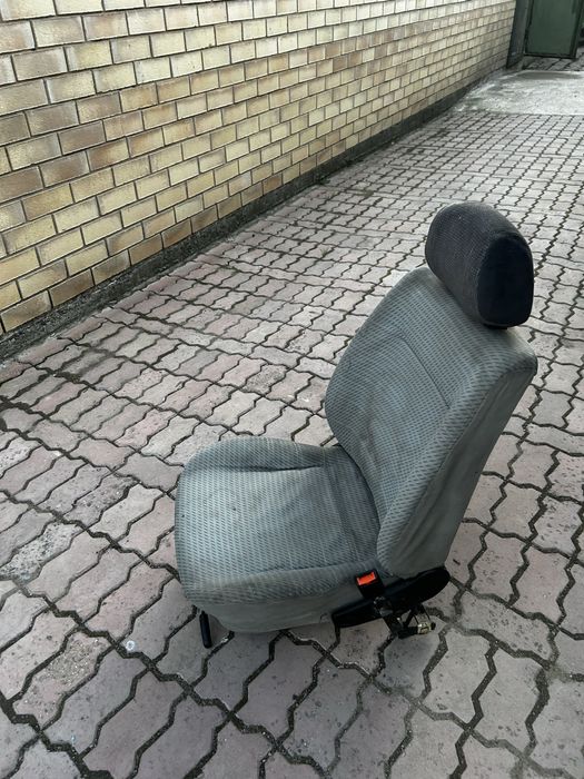 продам сиденье гольф венто пассат golf vento passat