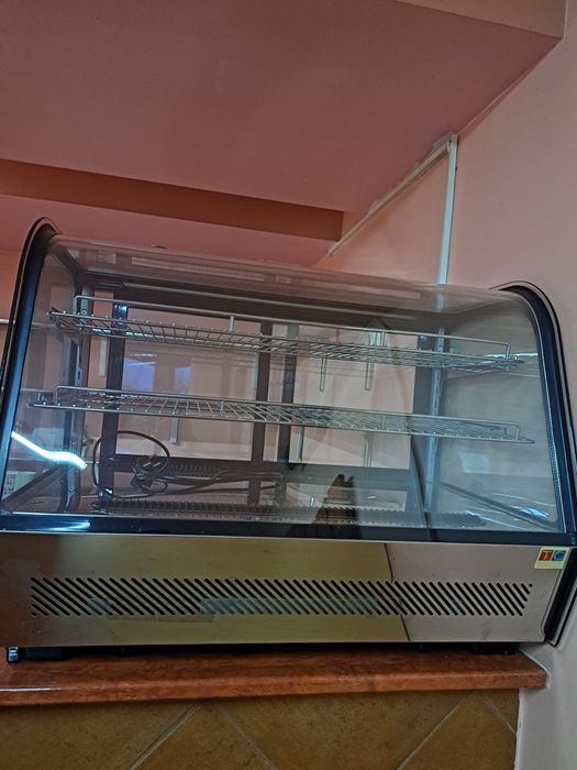 Vitrina frigorifica, inox, capacitate 160 litri, putere 160W