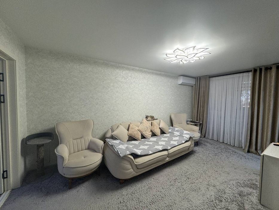 Продается 2в3 ком квартира, ориентир: ул. Новомосковская, 55м²