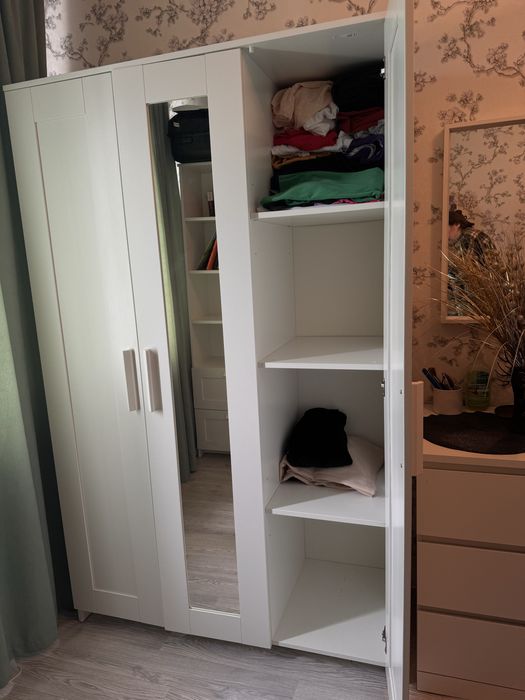 Шифоньер IKEA в новом состоянии