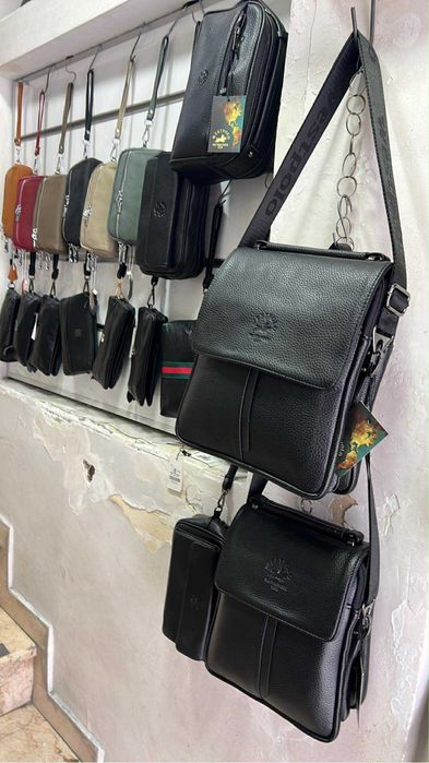 Дамски и мъжки чанти клъчове