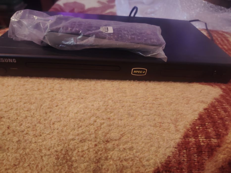 Продам dvd плеер Самсунг