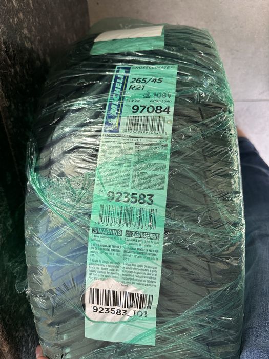 Балон Michelin cross Climate2 265/45/R21