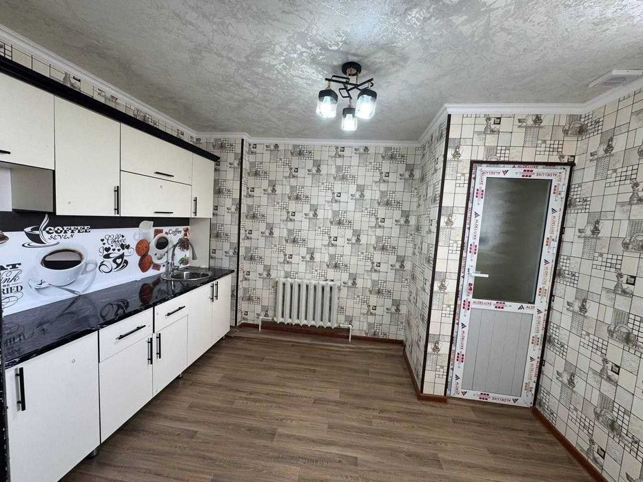 2 хоналик квартира 5 кават кирпичный дом, шарк 1, нурафшон