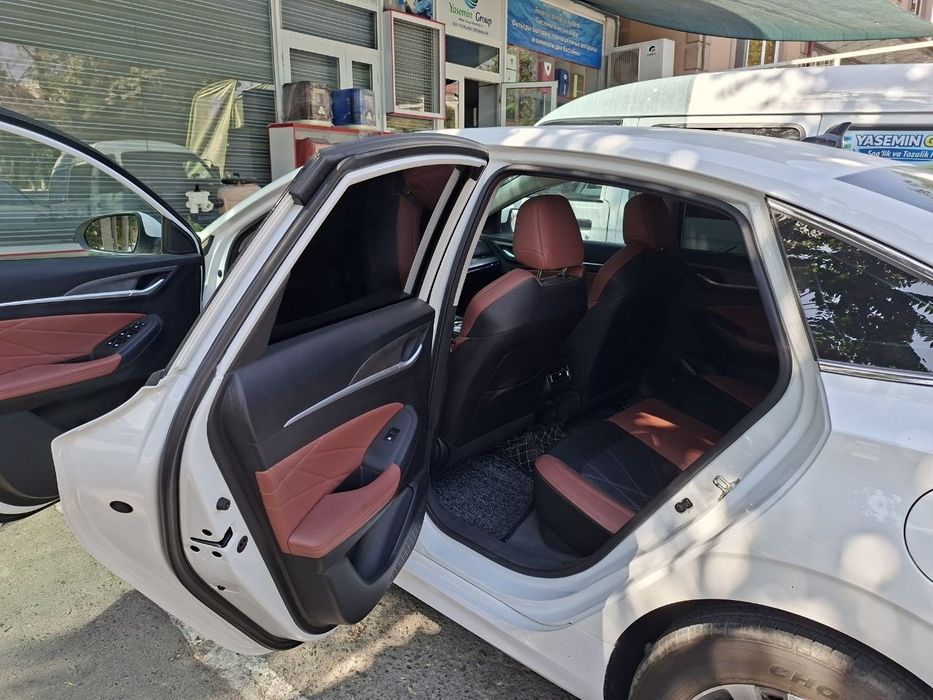 Changan EADO plus