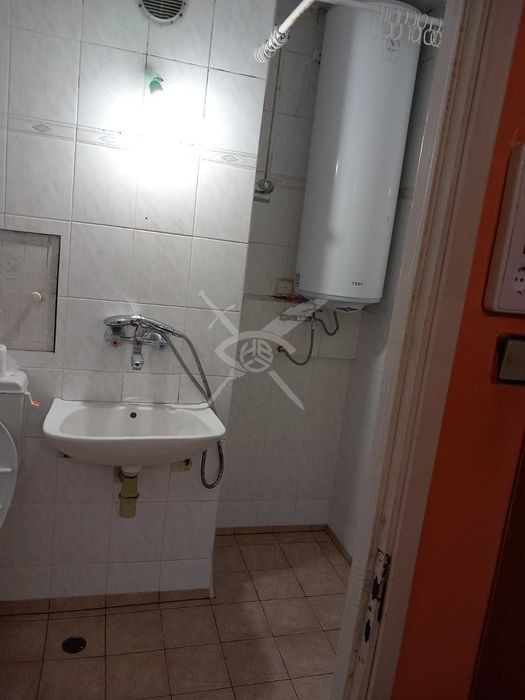 Продава се Двустаен апартамент в Карнобат - 67 кв.м за 851 €/кв.м - Снимка #5