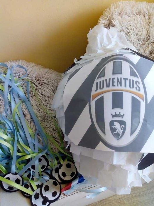 Фенски артикули тема футбол