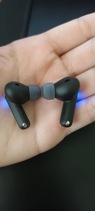 JBL vibe beam 2 ползвани само един път.