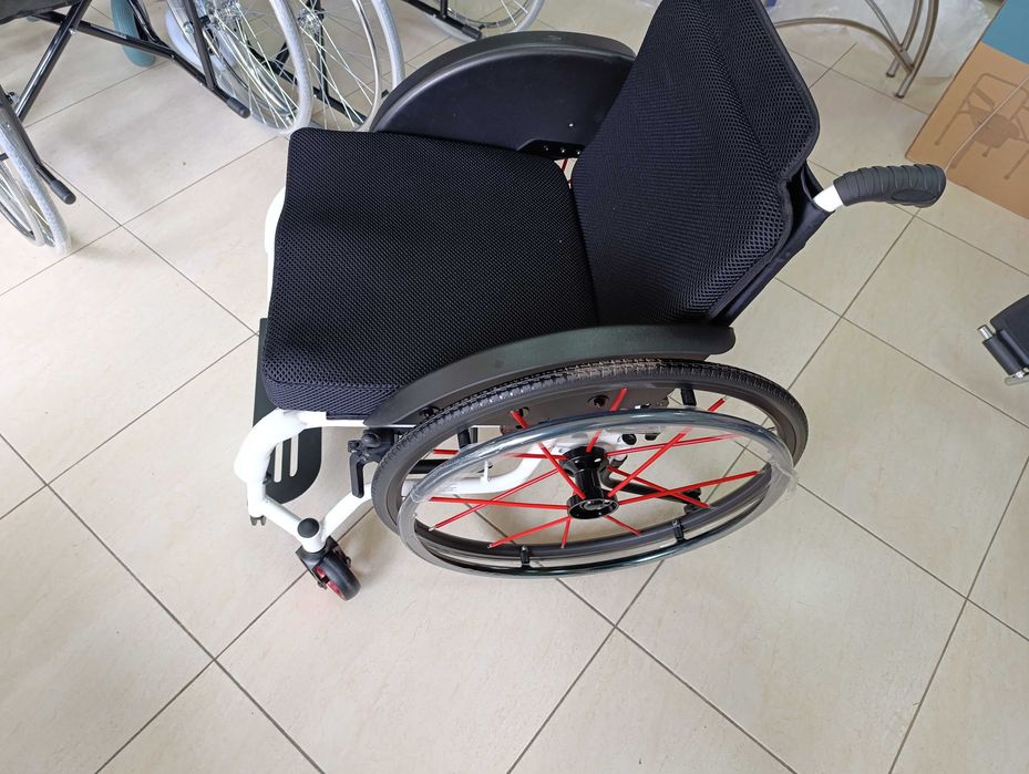 НАМАЛЕНИЕ С 200ЛВ.Активна инвалидна количка