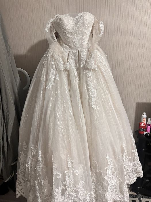 Платье свадебное/бальное