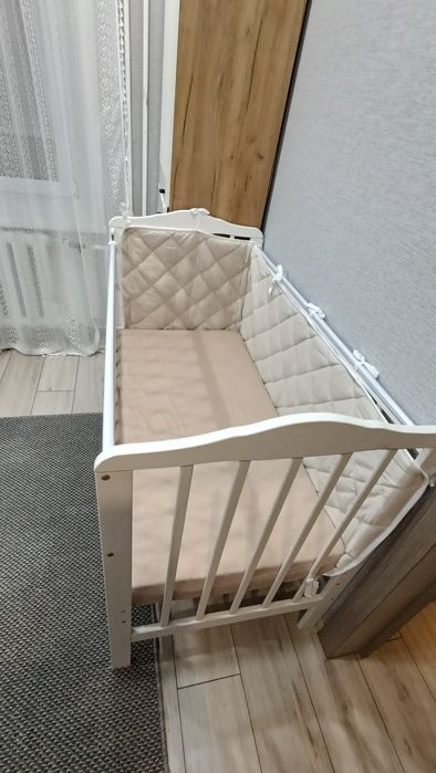 Продам кроватку-качалку