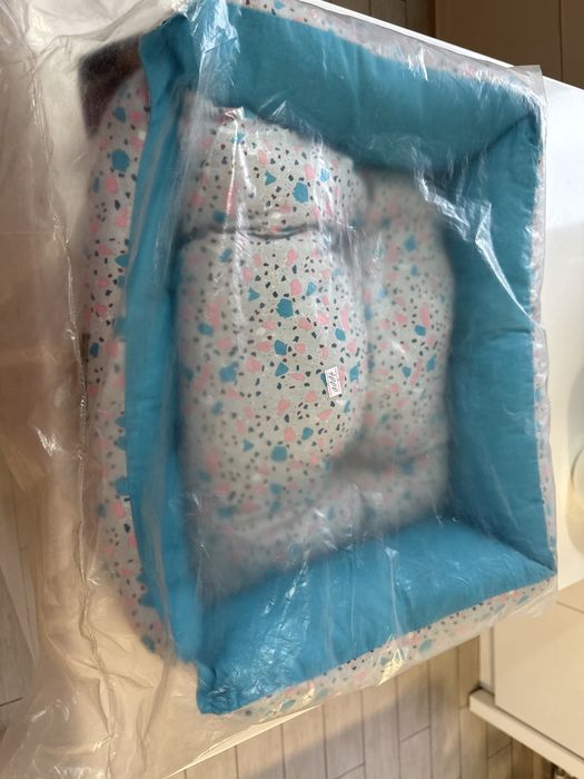 Продам новый лежак для кошек р-р 40*35 см