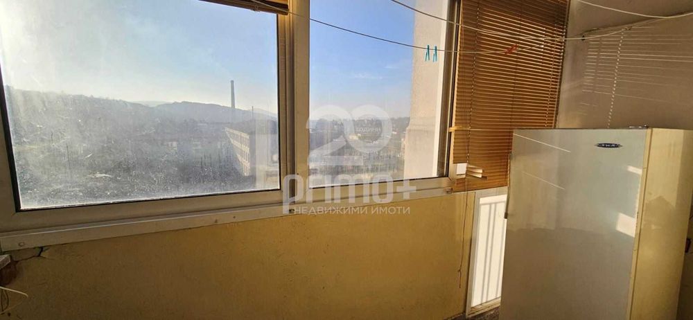 Апартамент с възможност за три спални