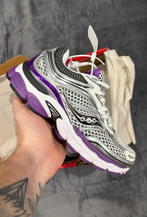 Saucony кроссовки
