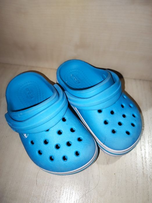 Продам детские сандалики