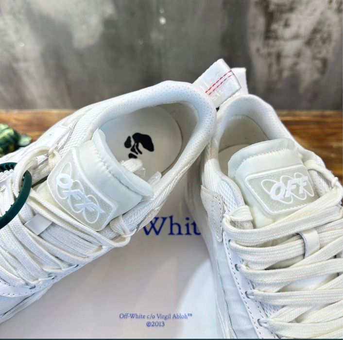 Off White ODSY Luxury White