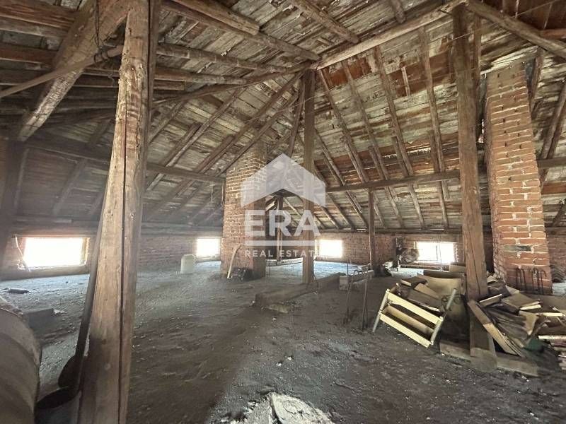 Етаж от къща в кв.,,Хисаря ,,