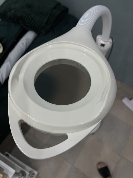 Продам лампу с увеличительным стеклом