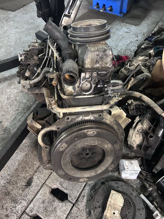 Vand motor mitsubishi pajero 2.5