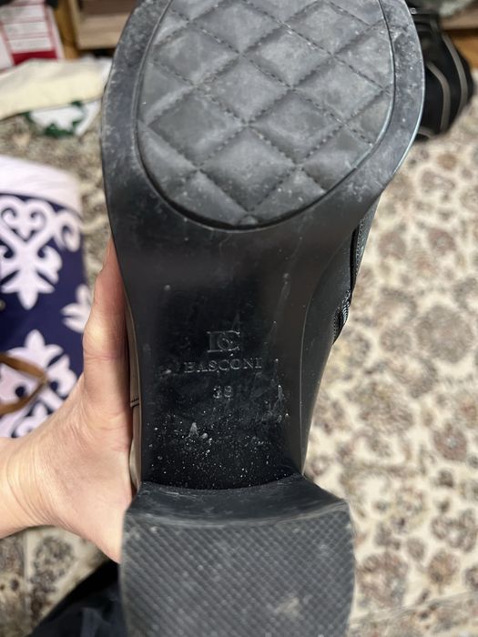 Продам кож.сапоги Basconi(ориг)